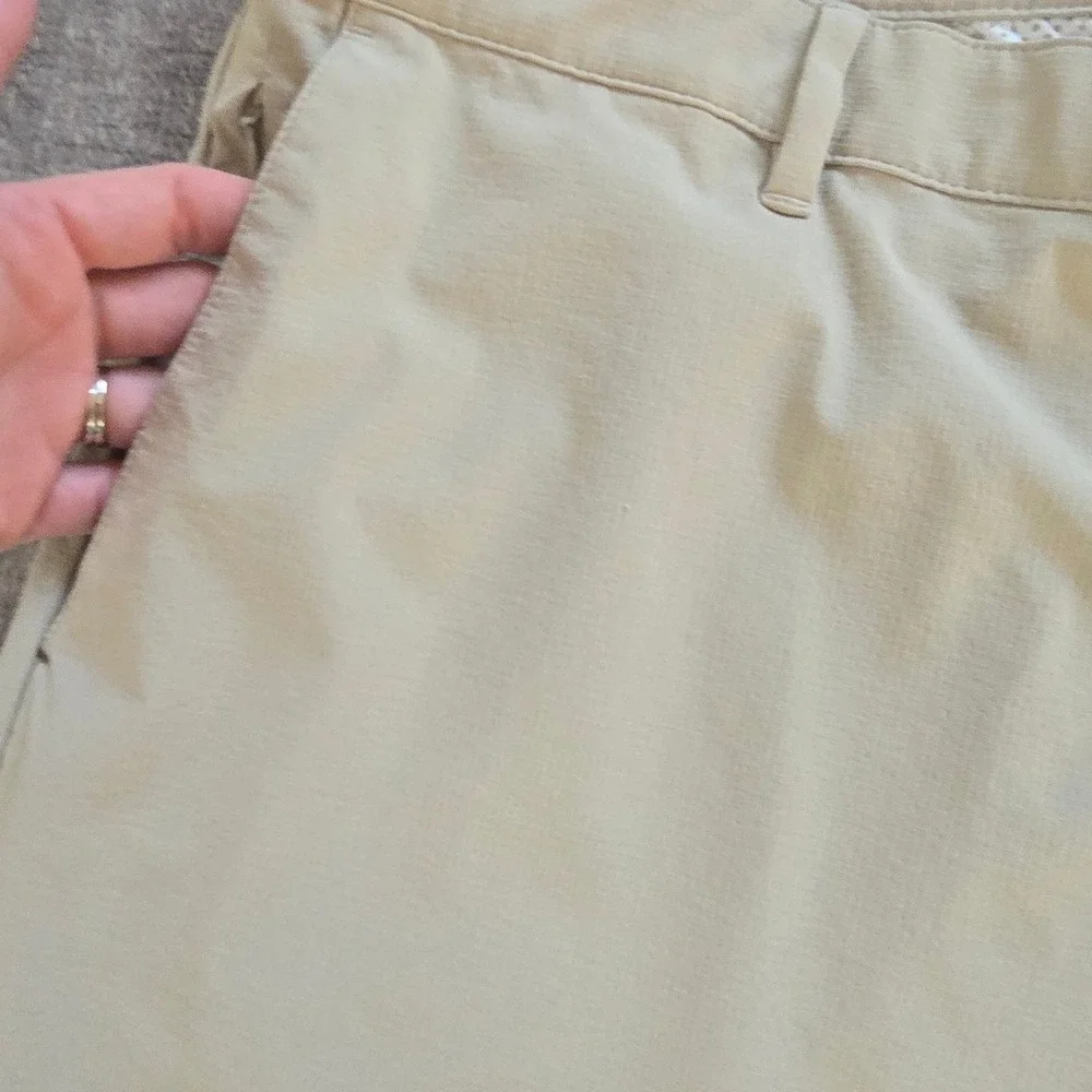 Tommy Bahama Boracay Performance Shorts‎ Mens 40 Khaki Tan Stretch Golf Casual